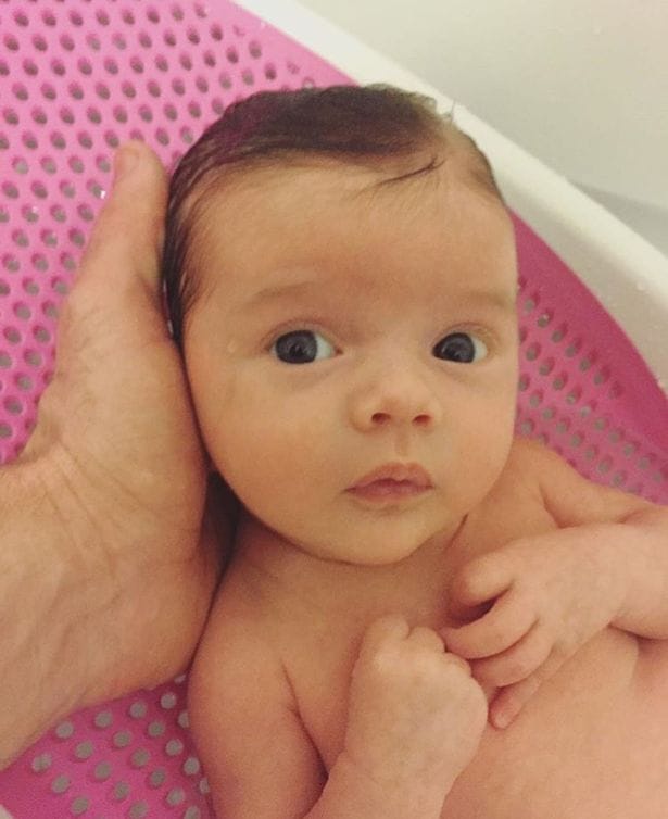 13 weeks old baby says i love you to mom