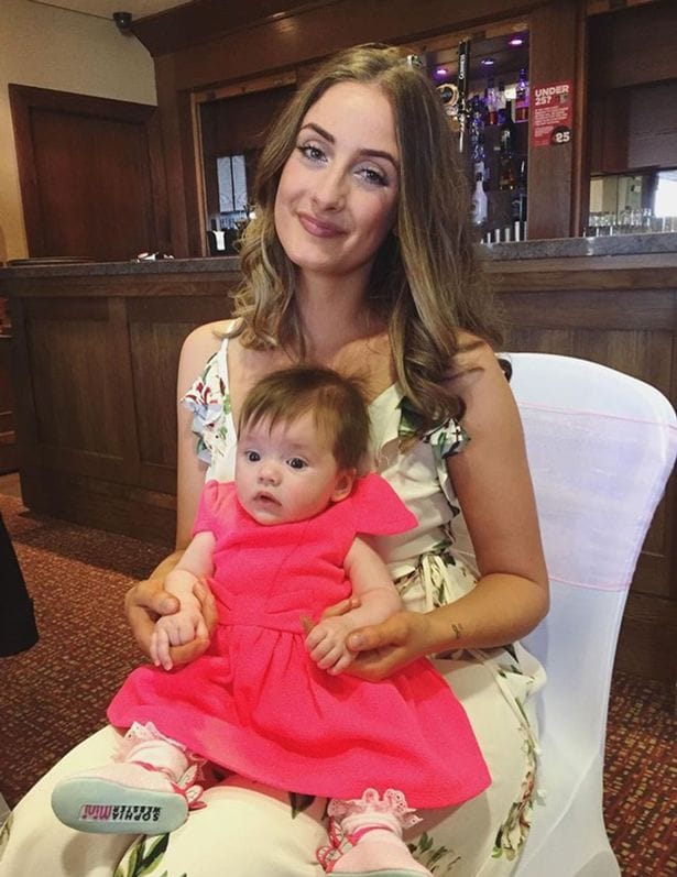 13 weeks old baby says i love you to mom