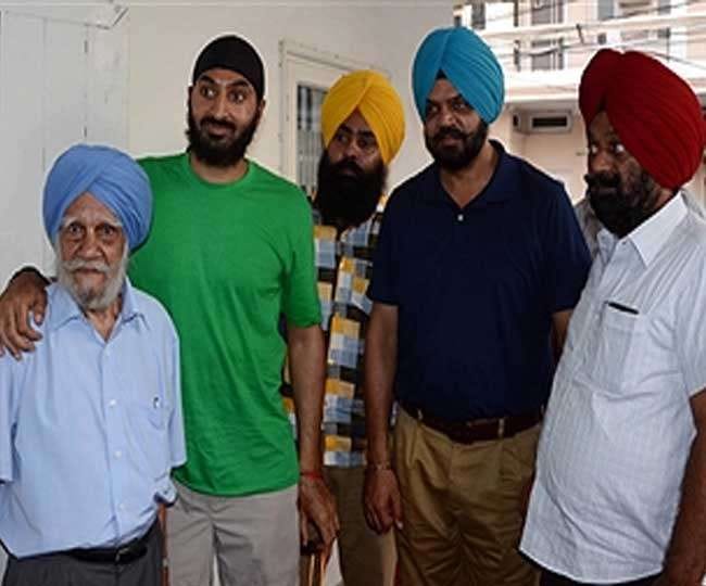 Monty Panesar came to his house for the first time