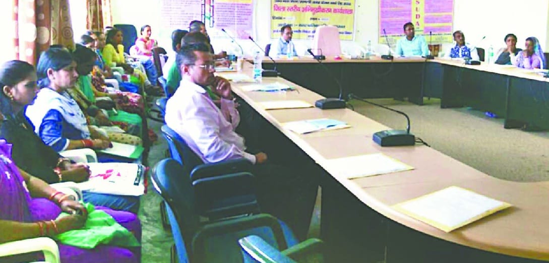 Restricted use of plastic made items in meetings