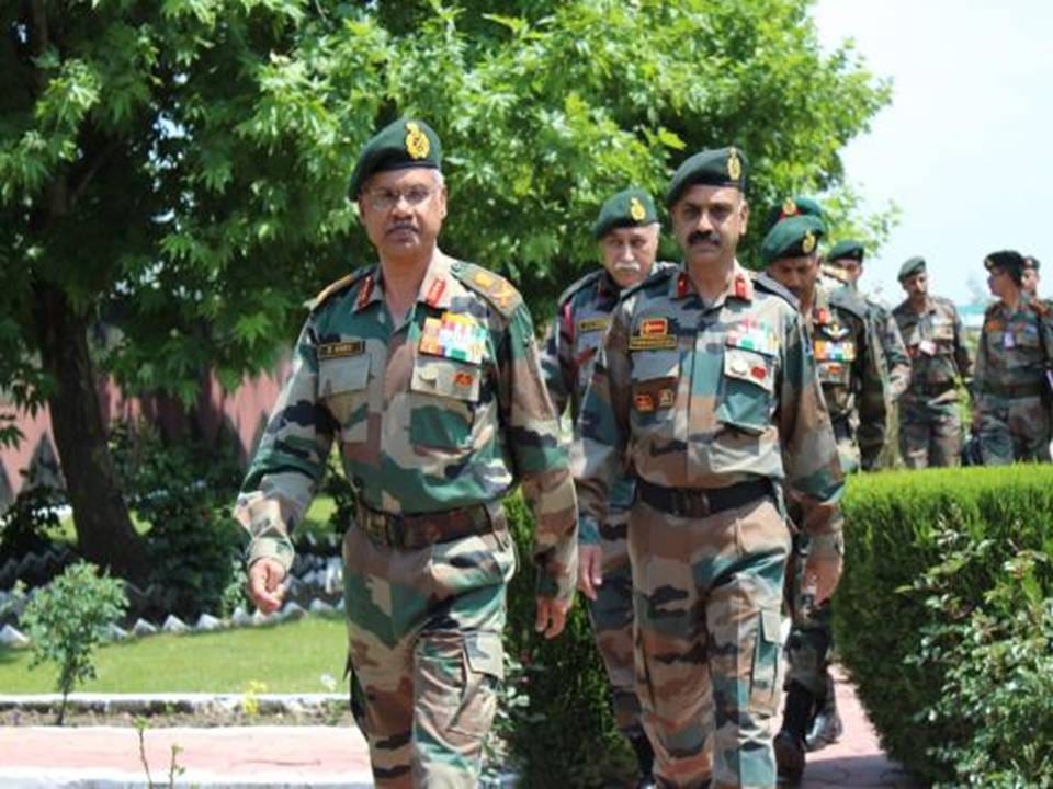 Army commander takes security arrangements review in the valley