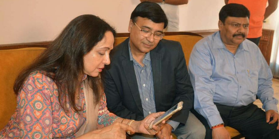 hema malini concerned about women education