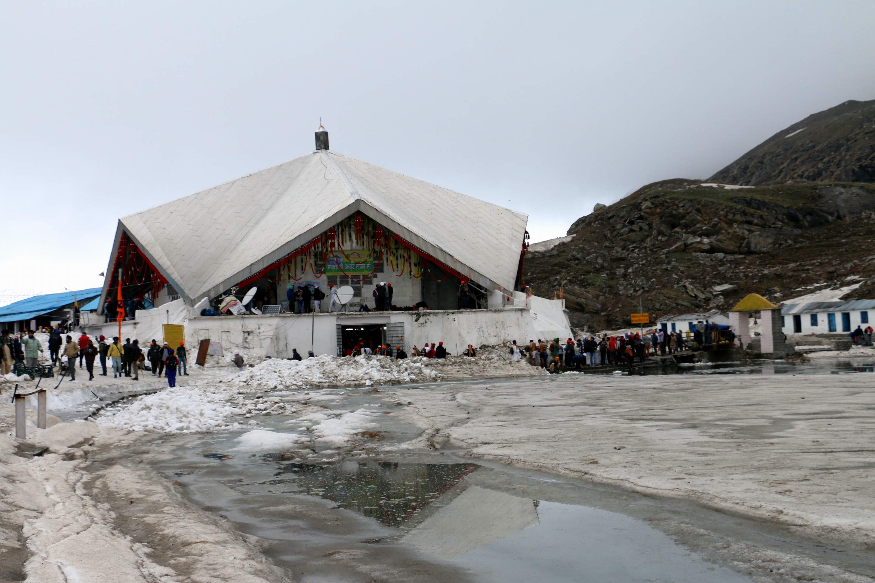 Hemkund Sahib Yatra Closing Date 2018 Hemkund Sahib Yatra 2018 Start From 25 May - Amar Ujala Hindi News Live