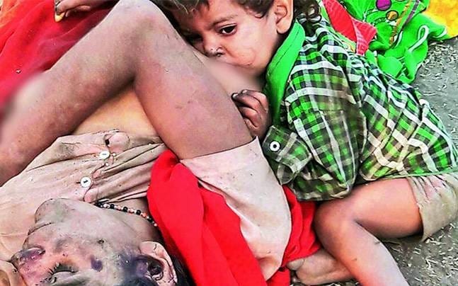 Heartrending in MP: Baby tries to breastfeed as mother lies dead