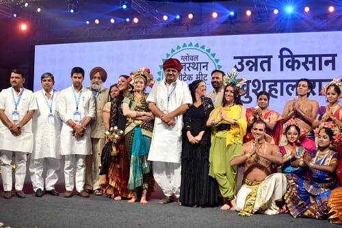spanish and indian showed fusion colors in kota gram 