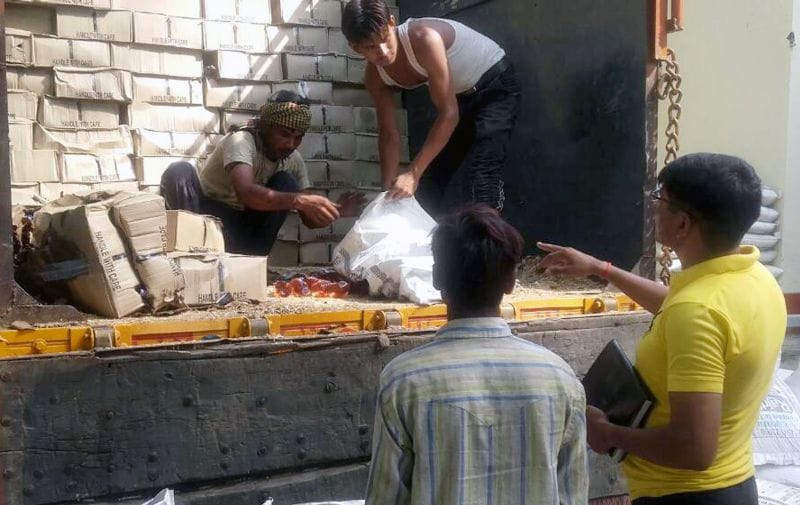 1093 bottles of liquor recovered by police