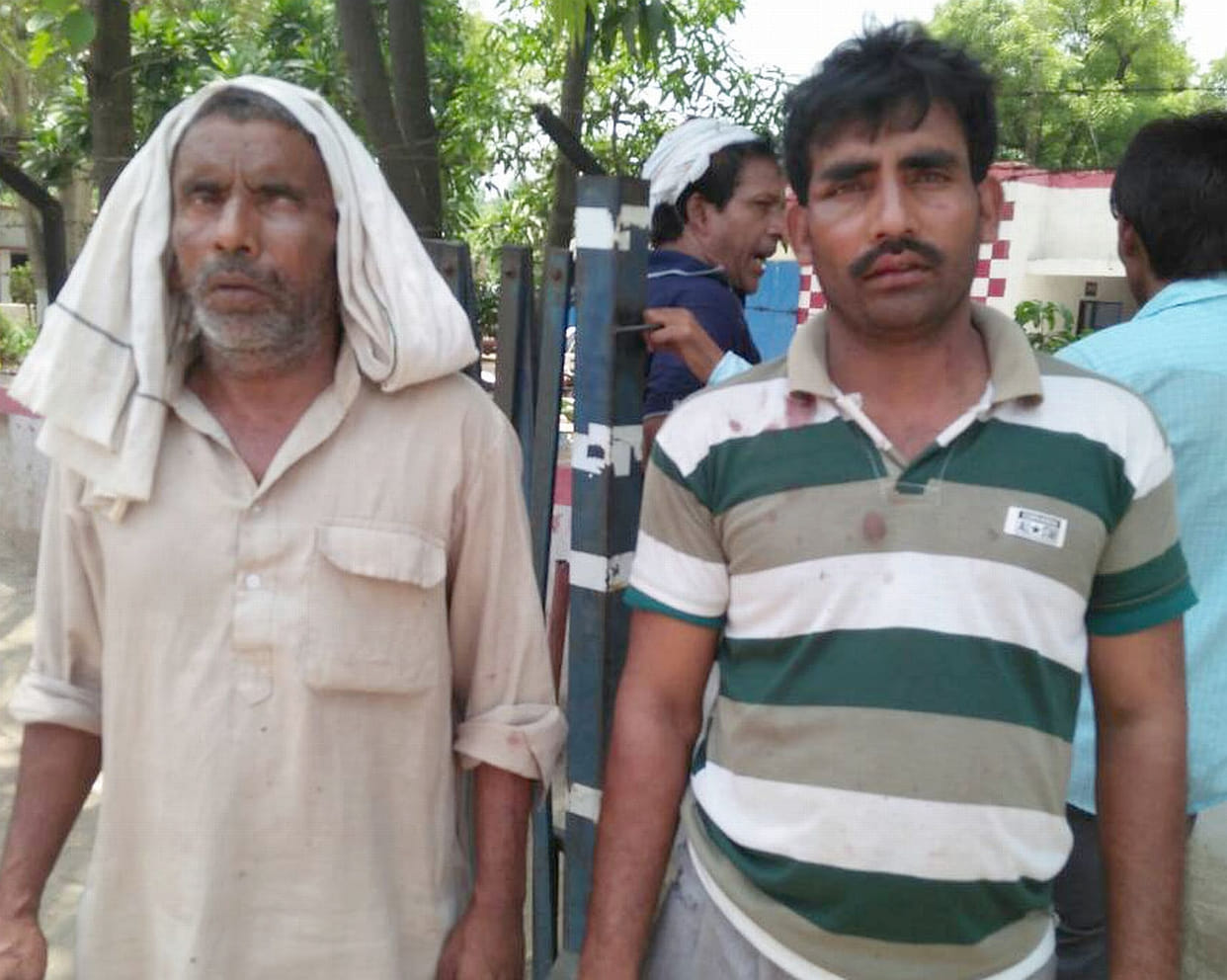40 thousand looted from two traders.