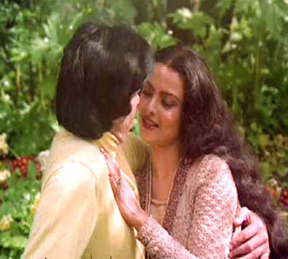 Rekha Birthday Special: These romantic songs of Rekha will take your stress out
