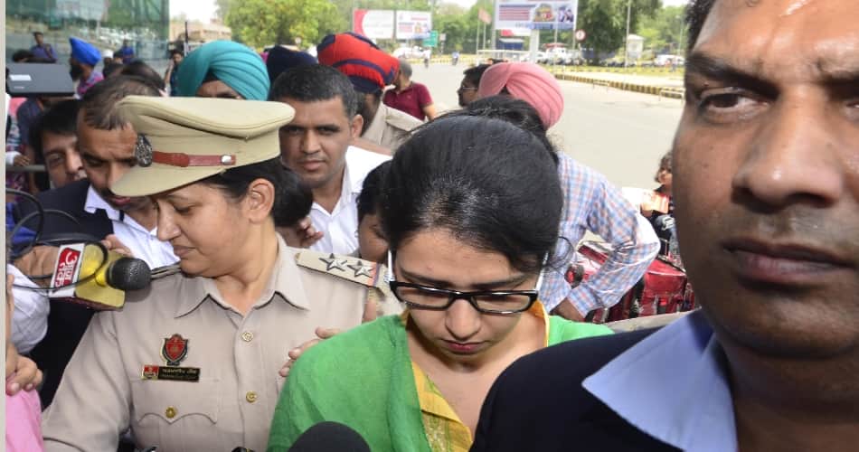 indian women uzma exposed horrible face of pakistan