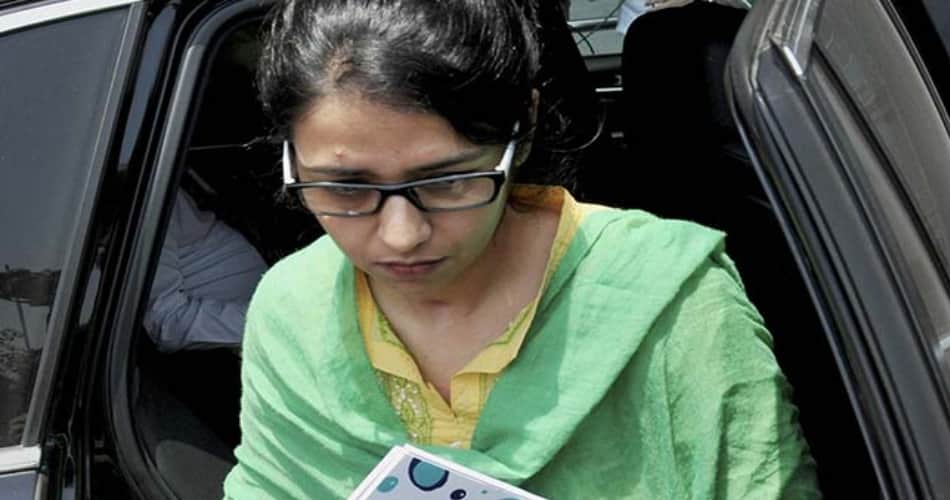 indian women uzma exposed horrible face of pakistan