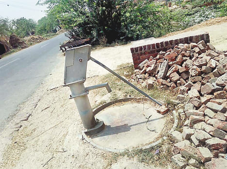 20 handpum rebore in every block