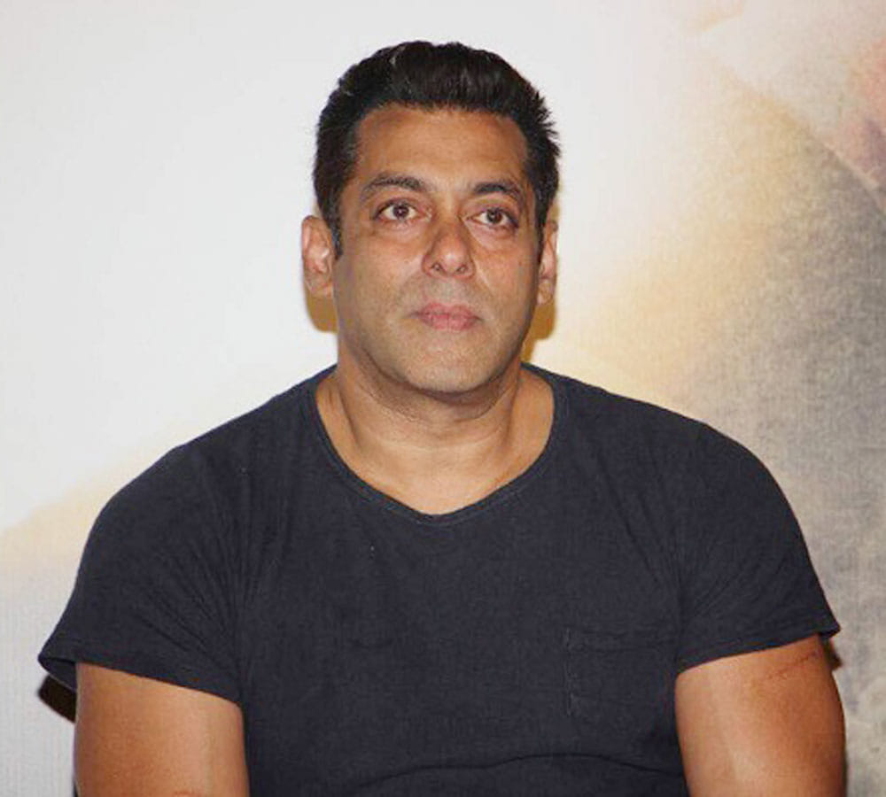 in interview Salman Khan recalls the time when his parents came to meet him in prison