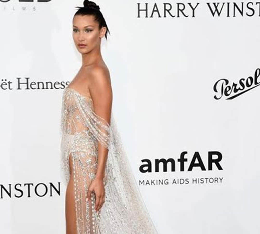  Bella Hadid just raised all fashion bars with a naked dress at Cannes