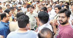 Tragedy on breaking board in civil lines, commotion