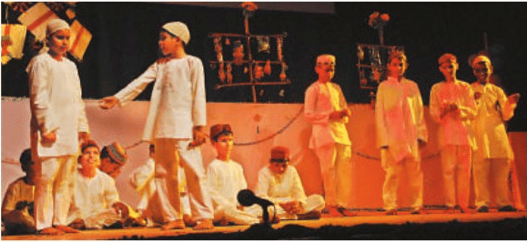 Miracle of drama, Blind kids playing on stage