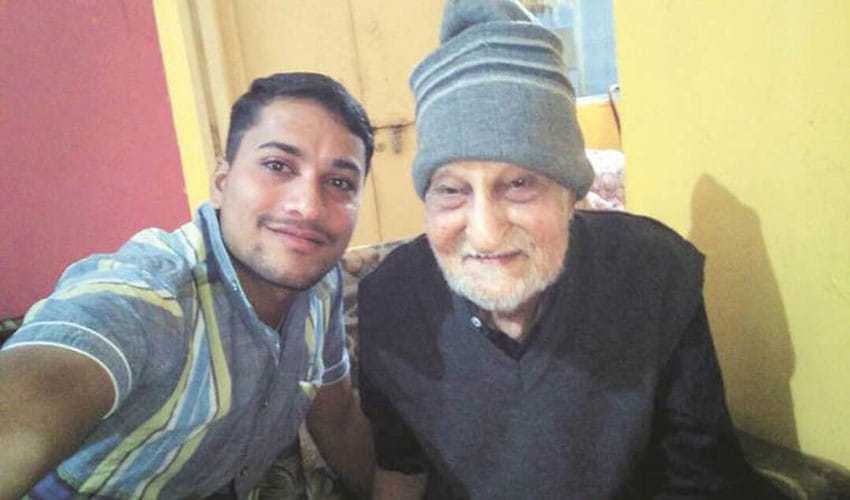Filmmaker Rajesh Nanda Who Directed Vinod Khanna In Nateeja Dies At Old Age Home
