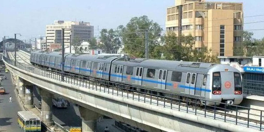 dmrc planning to replace delhi metro smart card with smart watch