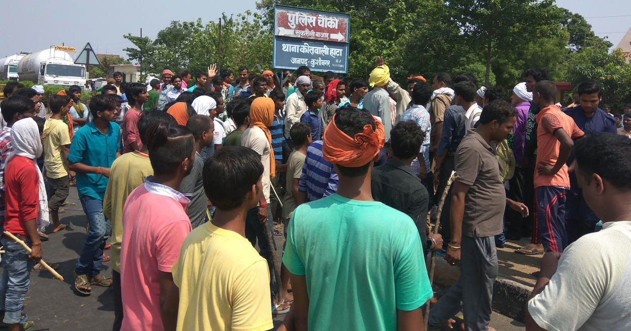 killed in road accident, people drank highway