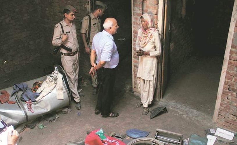Saharanpur Clashes: Government officials go door to door apologize for failure of police