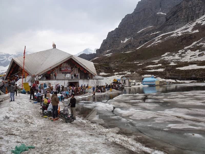 sikh people holy place shri hemkund sahib gurudwara at chamoli of uttrakhand