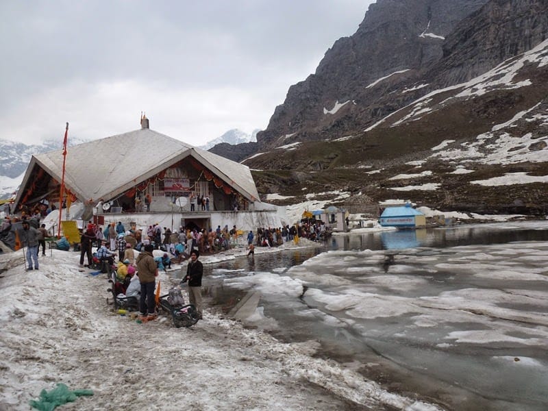 sikh people holy place shri hemkund sahib gurudwara at chamoli of uttrakhand