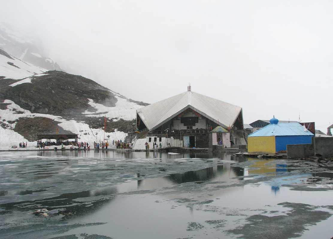 sikh people holy place shri hemkund sahib gurudwara at chamoli of uttrakhand