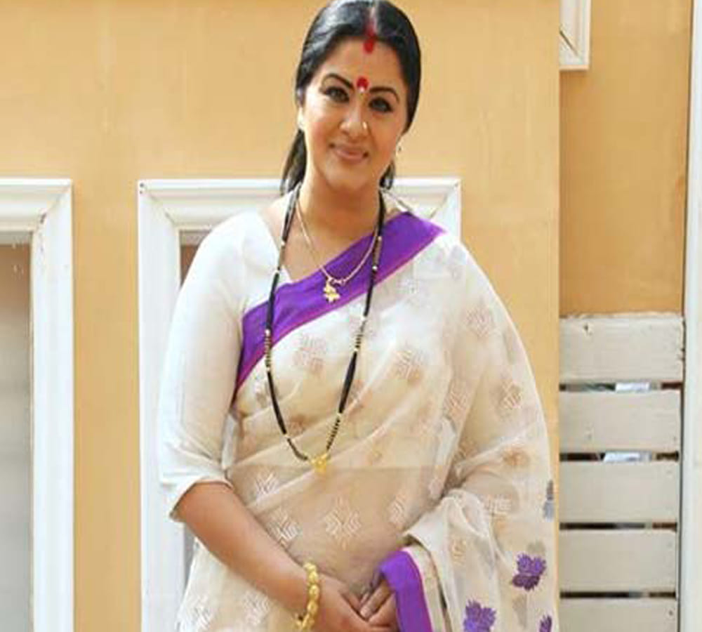 When 'Naagin 2' actress Sudha Chandran's father touched her feet