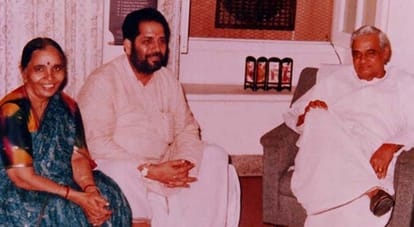 brahmdutt dwivedi saved life of mayawati in guest house case