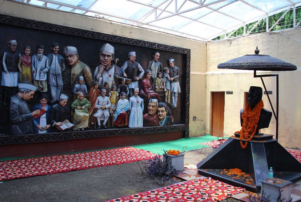 Chacha Nehru came dehradun before his death