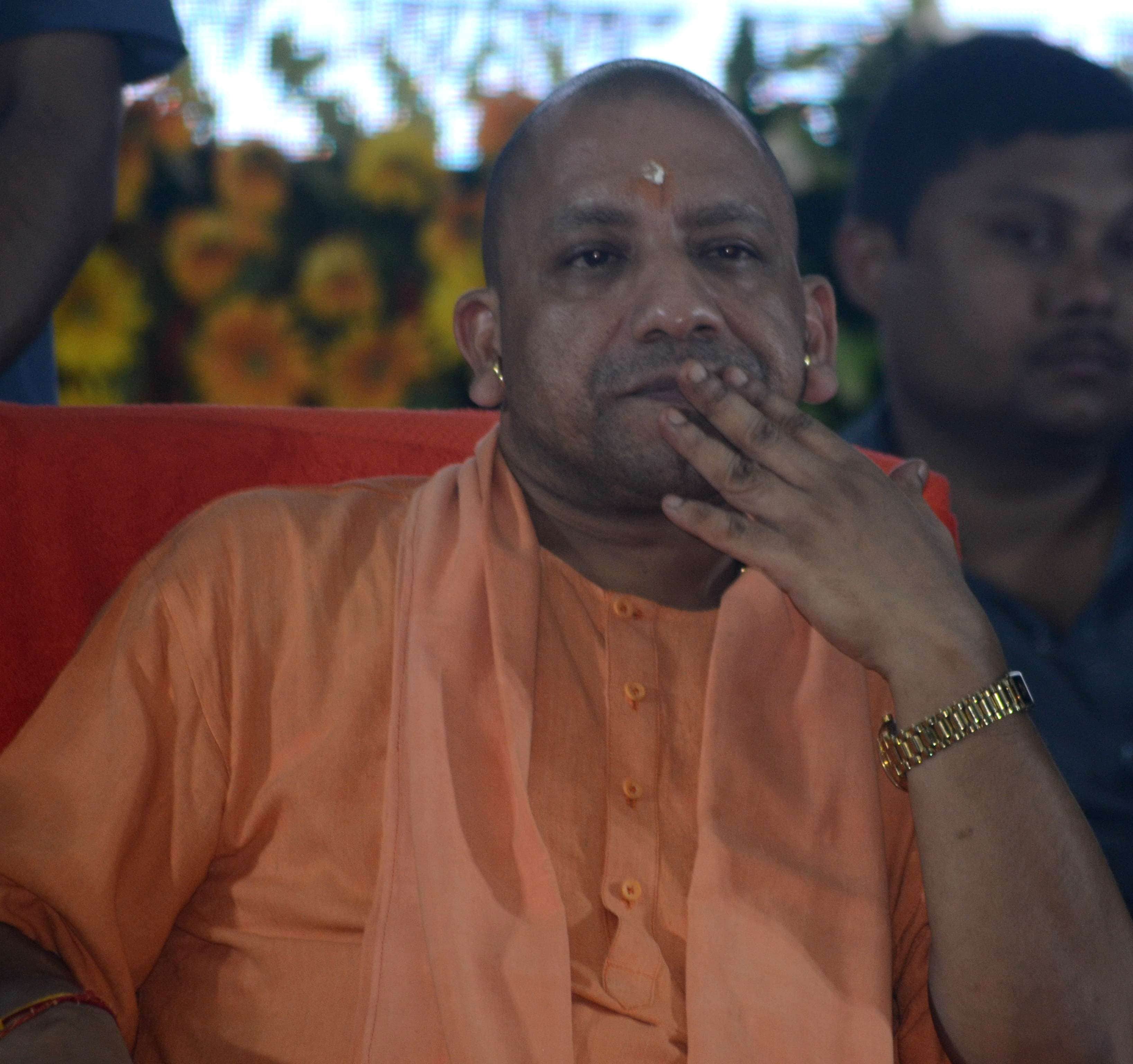 yogi government complete 100 days, varanasi devlopment slow