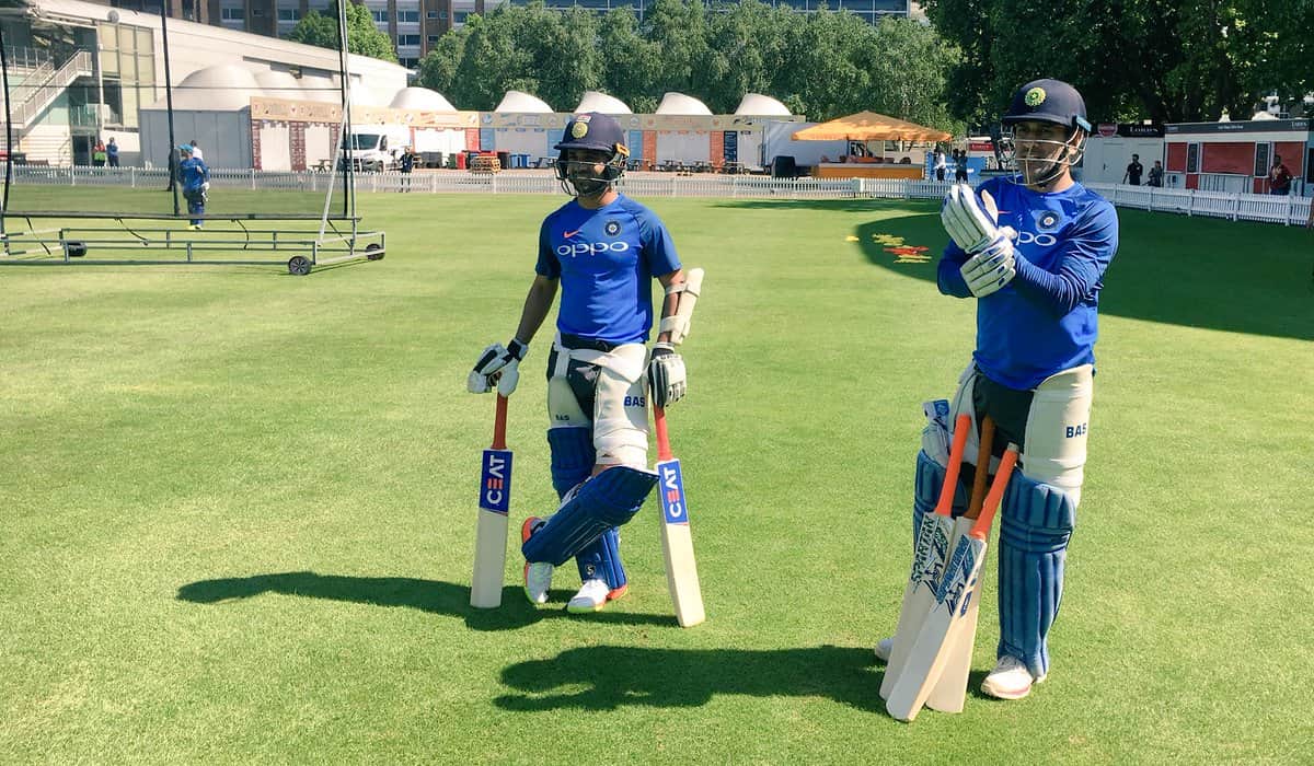 champions trophy 2017 ms dhoni get special message from Laws house