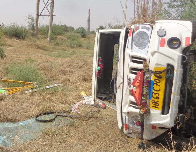 haryanvi dancer preeti panchal killed in road accident, constable Obscene dance in jind jail 