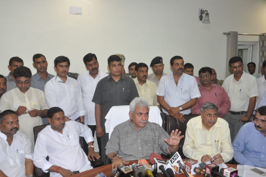 in agra manoj sinha said Mathura will also have a passport center 