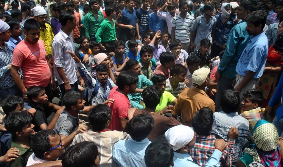 fired private company employees protest, block national highway 24 in noida