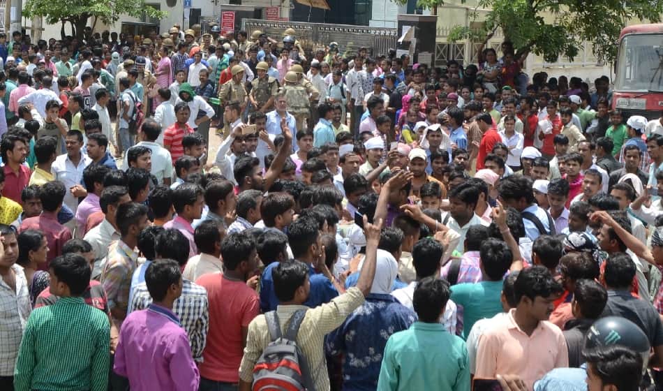 fired private company employees protest, block national highway 24 in noida