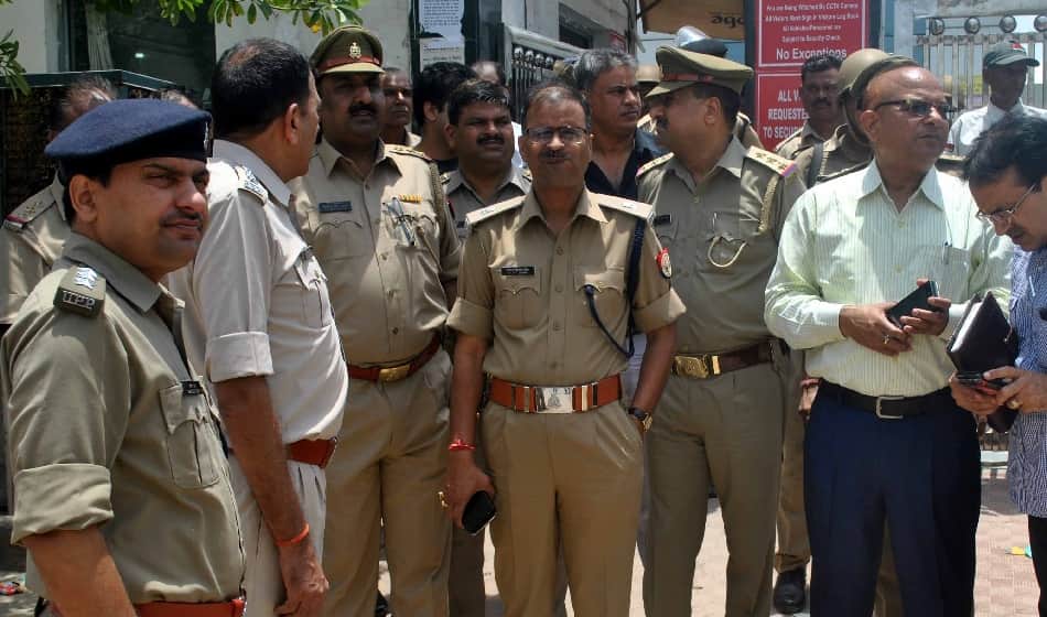 fired private company employees protest, block national highway 24 in noida