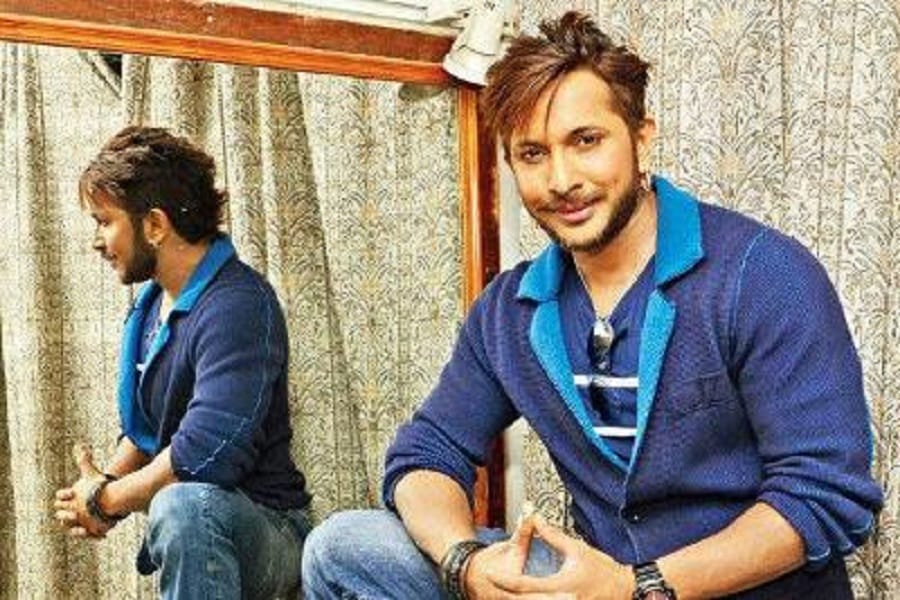 oops moment pant of nach baliye season 8 judge terence lewis ripped off on the stage