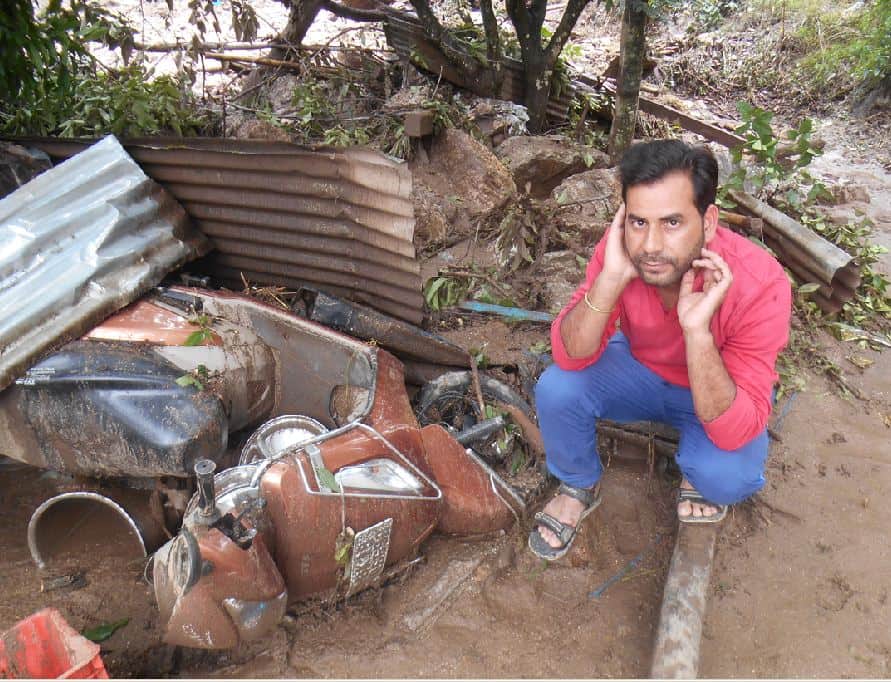 Dog struggle 19 hours under debris in almora