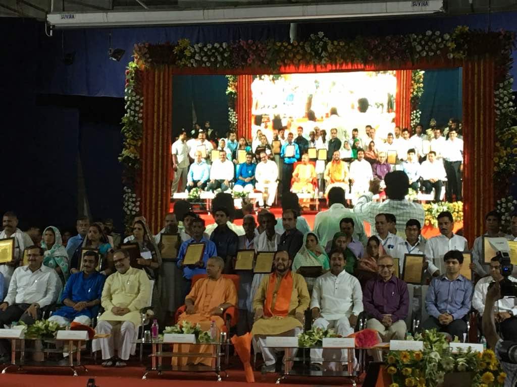 cm yogi address gram pradhan at bhu