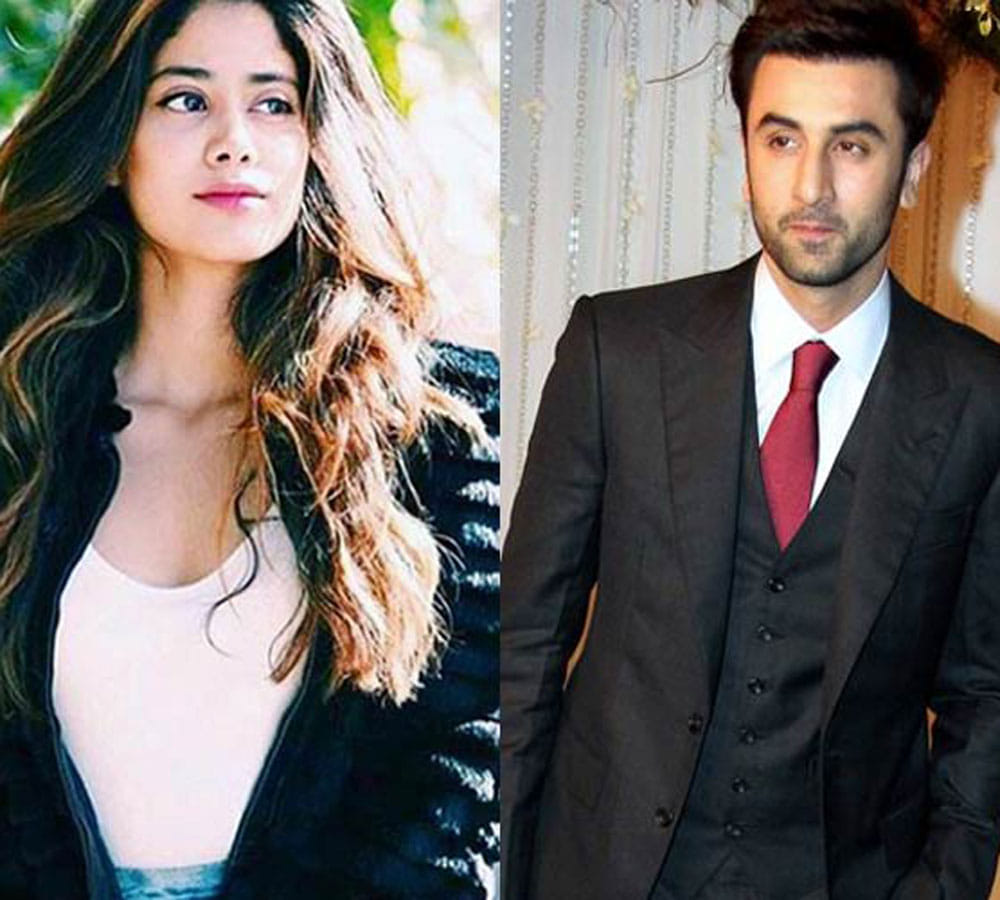 Jhanvi Kapoor try to seek Ranbir Kapoor attention at Karan Johar birthday bash