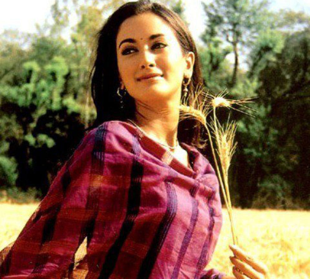 film swadesh actress gayatri joshi quit bollywood now lives in foreign 