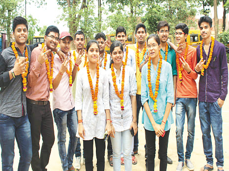 Farmer's son Shivendra district topper