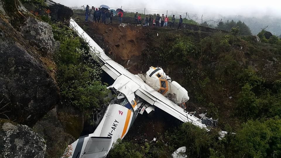 Co-pilot in plane crash near Everest dies of injuries