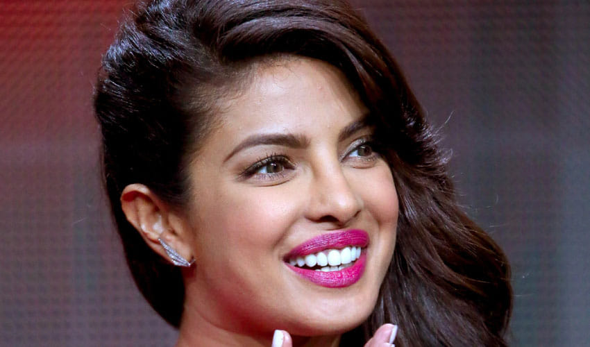 bollywood actress priyanka chopra to receive dadasaheb phalke academy award