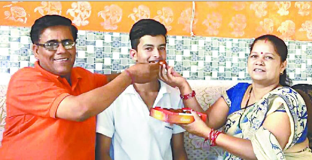  Karan of Jawahar Navodaya performed 96 percent marks in the district top