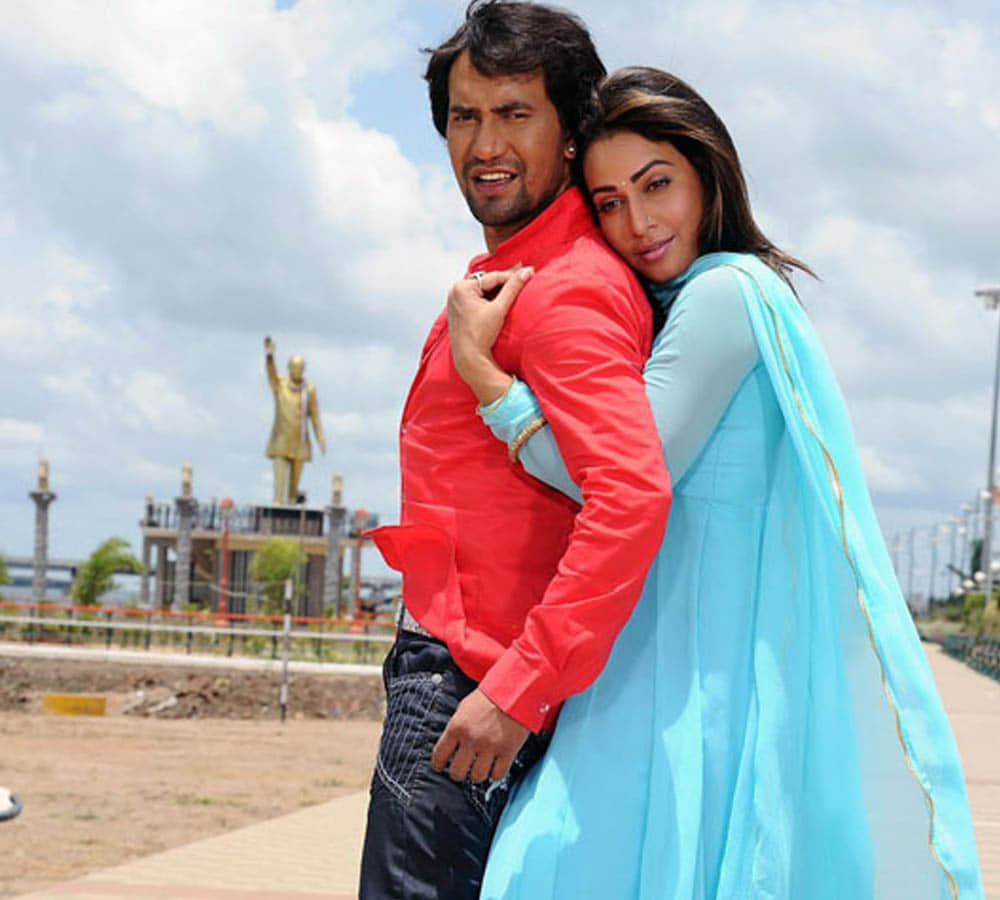 Bhojpuri Column Dabang Sarkar to nadan ishq ba these are to five news of Bhojpuri Cinema