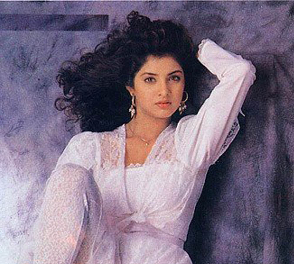 Salman Khan helped Divya Bharti when Aamir Khan ditched her during a performance