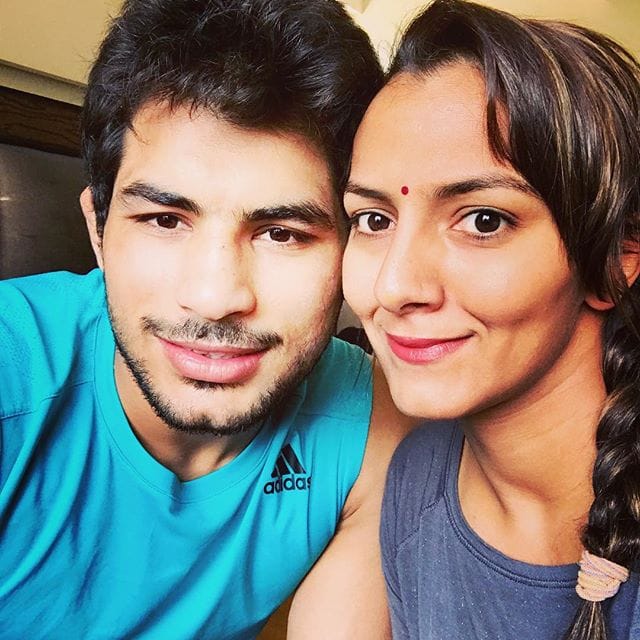 geeta phogat husband pawan kumar saroha dance video viral