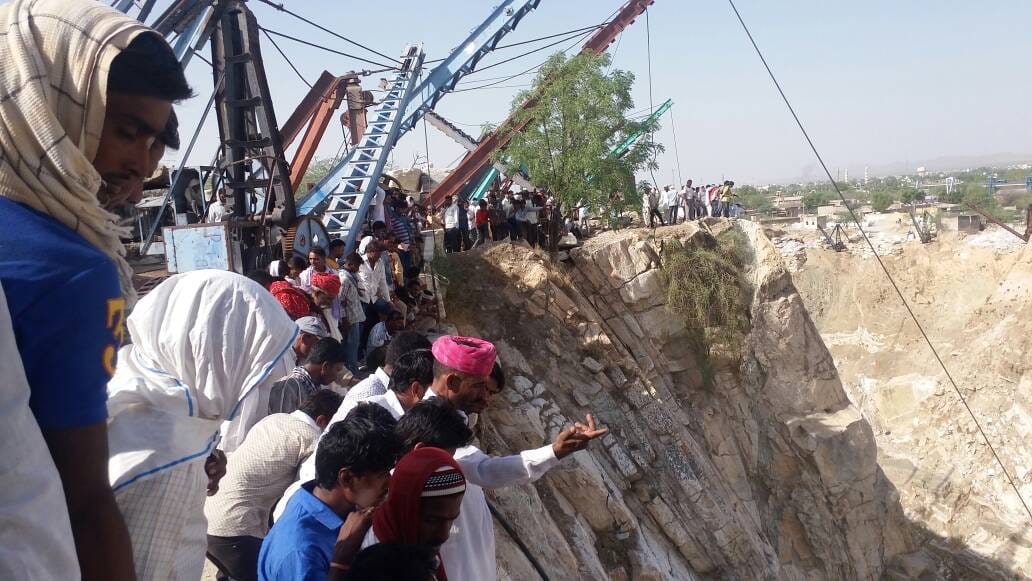 Crumbling Khan in the Marble City Makrana, the laborers buried