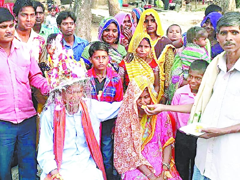  75 years old tied the knot in barabanki.